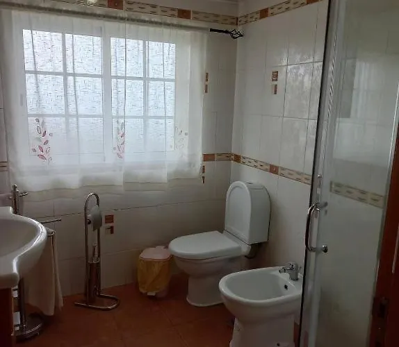 منزل للإقامة Quinta Dos Dragoeiros - Rral Nº3452 Queimada (Azores)